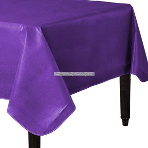 Lila bordsduk i vinyl med baksida av flanell - 132cm x 228cm Lila bordsduk i vinyl med baksida av flanell - 132cm x 228cm